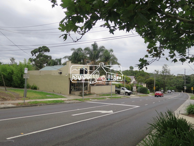 Photograph, Jim Connor, Main Road, Eltham, 14 Jan 2017