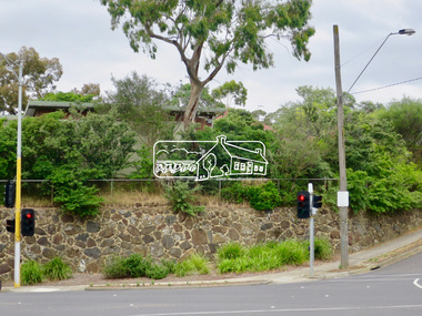 Photograph, Jim Connor, Main Road, Eltham, 14 Jan 2017