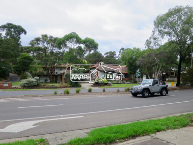 Photograph, Jim Connor, Main Road, Eltham, 14 Jan 2017