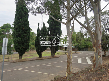 Photograph, Jim Connor, Main Road, Eltham, 14 Jan 2017