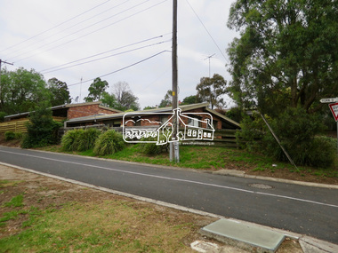 Photograph, Jim Connor, Main Road, Eltham, 14 Jan 2017