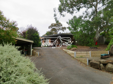 Photograph, Jim Connor, Main Road, Eltham, 14 Jan 2017