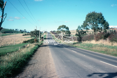 Slide - Photograph, Eltham-Yarra Glen Road, Kangaroo Ground, c.May 1988