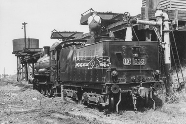 Photograph, VR Commissioner's Special train, steam locomotive D3-639 at Echuca Railway Station, 1962