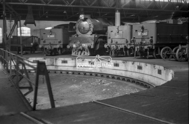 Photograph, George Coop, Steam locomotives K-168, R-704 and D3-640 in the locomotive shed, Bendigo Railway Station, c.1962