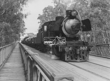 Photograph, George Coop, Steam locomotive J-507 hauling a goods train from Echuca (Vic.), Aug. 1963, Aug. 1963