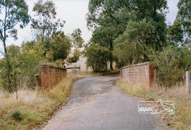 Photograph, Parsons Road Bridge over Maroondah Aqueduct near Margaret Street, Eltham, 1991