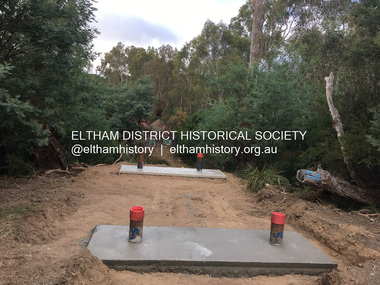 Photograph, Tess Justine (Nillumbik Shire Council), Construction work on replacement of Murray's Bridge over the Diamond Creek, Eltham North, 31 Mar 2022