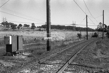 Negative - Photograph, Shire of Eltham, Allendale Road level crossing, Eltham, Jan. 1980