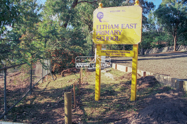 Photograph - Colour Print, Peter Pidgeon, Eltham East Primary School, Grove Street, Eltham, September 1999