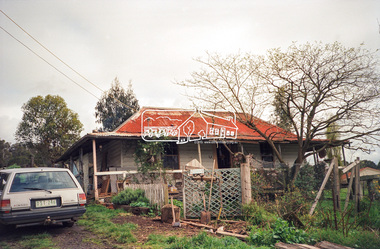 Photograph, Hans Gregory, Original 1860s William West house, Fabbro's Farm, Falkiner Street, Eltham, c.1990