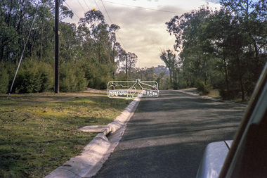 Negative - Photograph, Eltham Shire Council, Unidentified road, Eltham district, c.1985