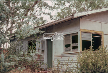 Slide - Photograph, Unidentified derelict house on a bush block possibly Eltham / Research, Vic, c.1966
