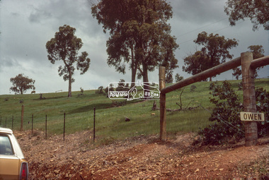 Slide - Photograph, Eltham Shire Council, Unidentified rural road within the Shire of Eltham, c.Nov. 1980