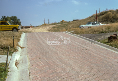 Slide - Photograph, Lomic Court, Templestowe, c.Mar. 1985