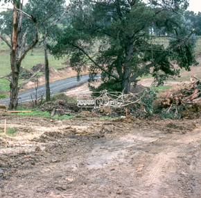 Slide - Photograph, Unidentified rural scene, possibly Research / Kangaroo Ground district, c.May 1988