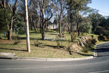 Slide - Photograph, Unidentified location, Eltham district, c.May1990