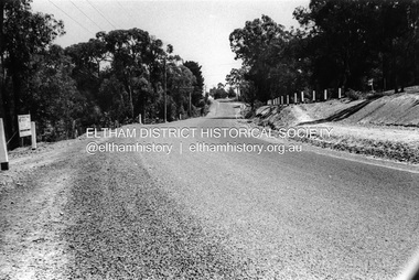 Photograph - Black and White Print, Mount Pleasant Road near Sweeneys Lane, Eltham, c. Sep. 1966