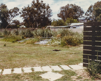 Photograph - Colour Print, Unidentified, possibly Eltham area, c.1980