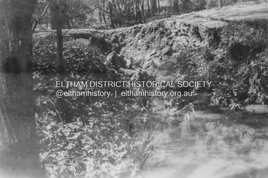 Album - Photograph, J.A. McDonald, Smiths Gully Road, Nov. 1952