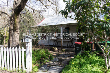 Photograph, Peter Pidgeon, White Cloud Cottage, 701 Main Road, Eltham, 2 Aug. 2022