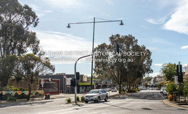 Photograph, Peter Pidgeon, Main Road, Eltham, 2 Aug. 2022