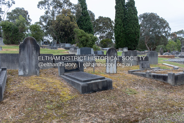 Photograph, Peter Pidgeon, Morris family graves, Eltham Cemetery, Victoria, 5 Oct 2022