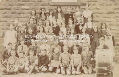 Photograph, Grade 5, Eltham State School No. 209, c.1919