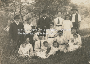 Photograph, Phillip Shillinglaw and family, c.1909