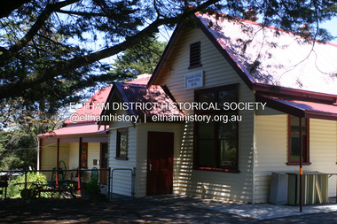 Photograph - Digital Photograph, Alan King, Original Kangaroo Ground Primary School No. 2105 building, Eltham-Yarra Glen Road, Kangaroo Ground, 28 December 2007