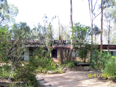 Photograph - Digital Photograph, Marguerite Marshall, Former home of Alistair and Margot Knox, King Street, Eltham, 16 January 2006