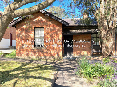 Photograph - Digital Photograph, Jim Connor, Former Police Residence, 728 Main Road, Eltham, 26 October 2021