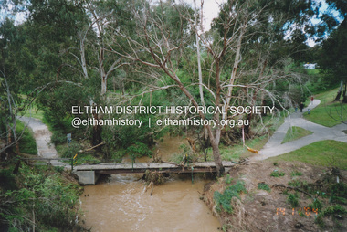 Photograph, Fay Bridge, Flood damage to footbridges over the Diamond Creek, Eltham, 14 November 2004