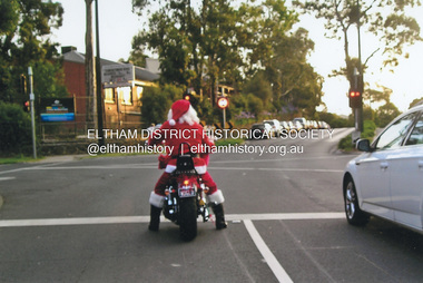 Photograph, Fay Bridge, Santa Claus is coming to Eltham, December 2011