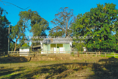 Photograph, Fay Bridge, Old cottage, cnr Mount Pleasant Road and Reynolds Road, Eltham, April 2016