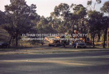 Photograph (Item) - Negative, Jocelyn Zepter-Trevor, Entrance to the Eltham Barrel, Main Road, Eltham, 1988
