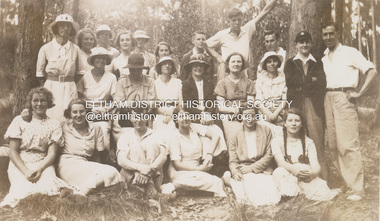 Album - Photograph, Young peoples fellowship, Kinglake, Rev. R.G. Apthur, 1935