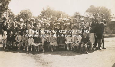 Album - Photograph, Eltham Methodist Sunday School, c.1935