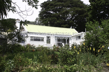 Photograph - Digital Photograph, Garden Hill, Eltham-Yarra Glen Road, Kangaroo Ground, 3 February 2008