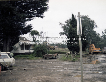Negative - Photograph, Peter Bassett-Smith (poss), Former Dodkins family home, corner Reynolds Road and Main Road, Eltham shortly before demolition, 1986