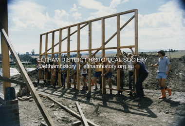 Photograph - Colour Print, SES members assisting with construction work on the Eltham Emergency Operations Centre and Kangaroo Ground Hall, 35 Kangaroo Ground-St Andrews Road, Kangaroo Ground, 1988