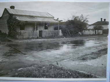 Photograph - Allison Road, 78A-78B, Elsternwick