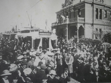 Tramways in Caulfield