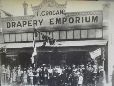 Historical Caulfield to 1972, photo album by Jenny O’Donnell, Glen Huntly Rd