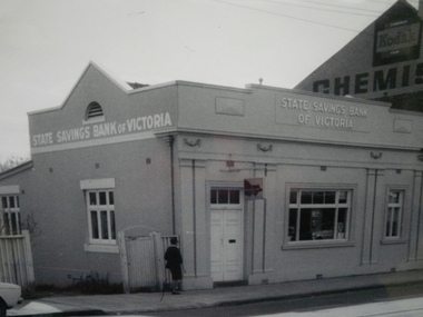 Historical Caulfield to 1972, photo album by Jenny O’Donnell, Hawthorn Rd
