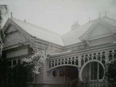 Historical Caulfield to 1972, photo album by Jenny O’Donnell, Inkerman St
