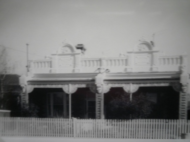 Historical Caulfield to 1972, photo album by Jenny O’Donnell, Kambrook Rd