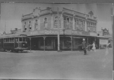 Historical Caulfield to 1972, photo album by Jenny O’Donnell, Kambrook Rd