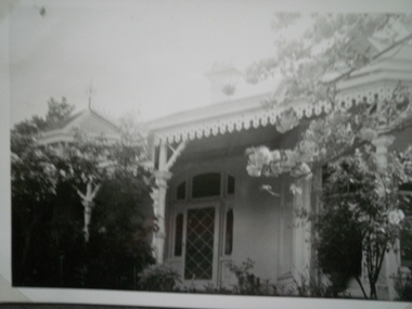 Historical Caulfield to 1972, photo album by Jenny O’Donnell, Lirrewa Gve