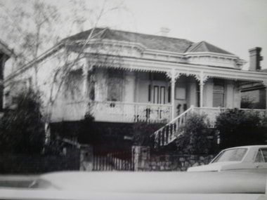 Historical Caulfield to 1972, photo album by Jenny O’Donnell, Malakoff St